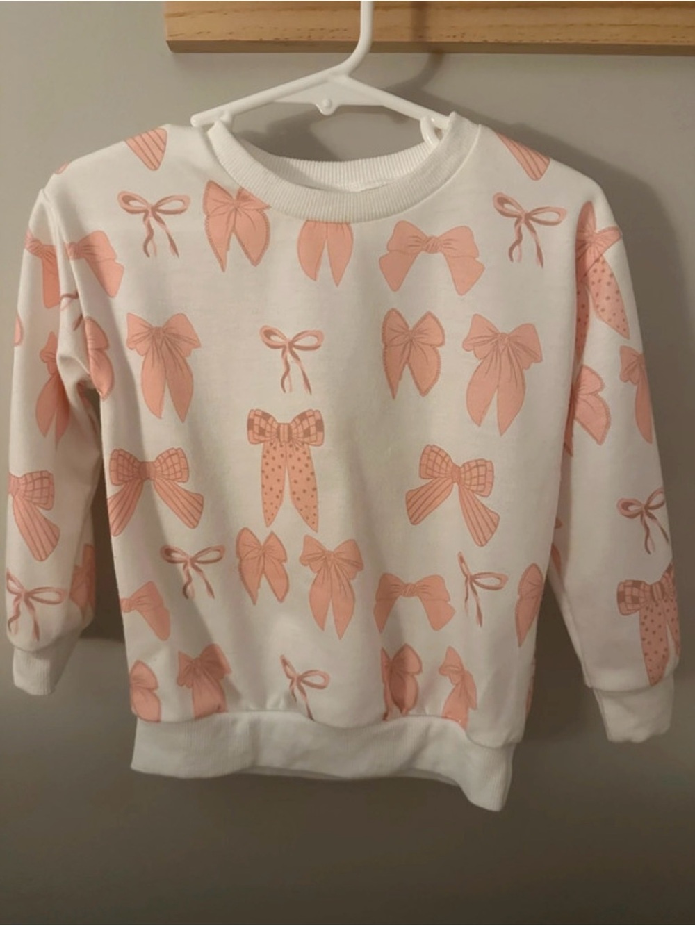 White/Pink Sweatshirt with Pink Bows
